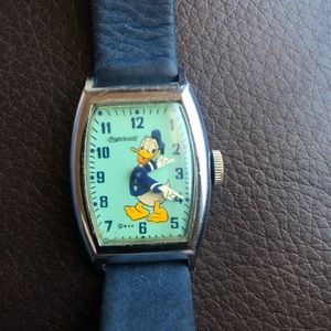 1940s ingersoll Donald Duck wrist watch. WORKS!!!